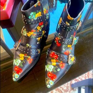 Nine West super cute booties almost new
